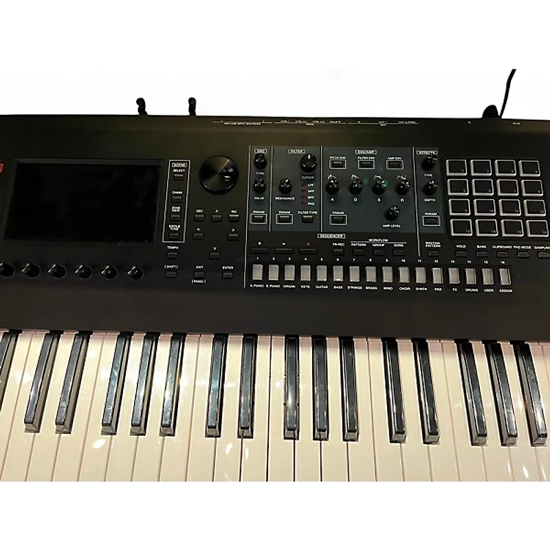 Used Roland Fantom Keyboard Workstation