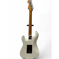 Used Fender American Ultra Stratocaster HSS White Solid Body Electric Guitar