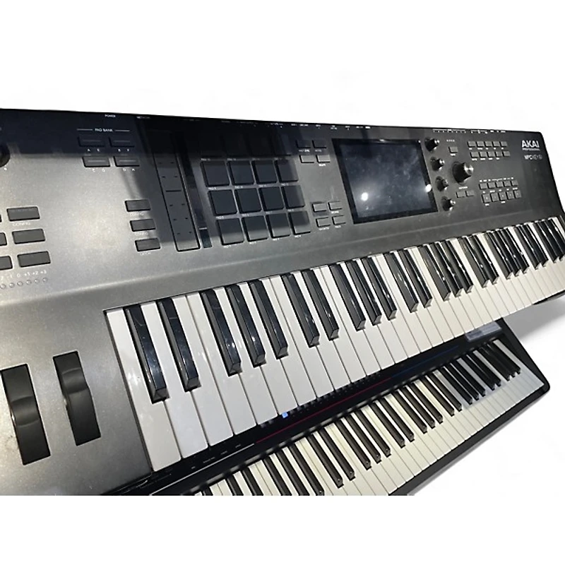 Used Akai Professional MPC Key Keyboard Workstation