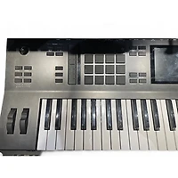 Used Akai Professional MPC Key Keyboard Workstation