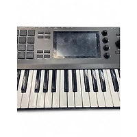 Used Akai Professional MPC Key Keyboard Workstation