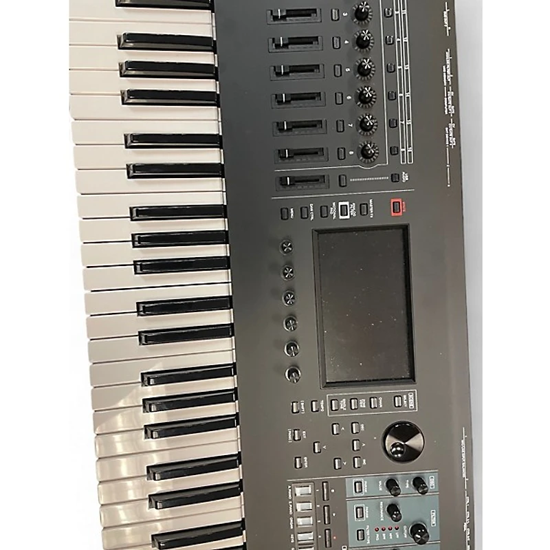 Used Roland Fantom Keyboard Workstation