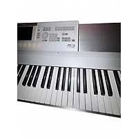 Used KORG M3 88 Key Keyboard Workstation
