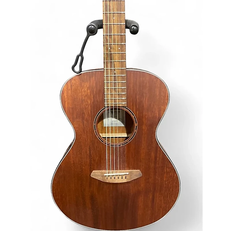 Used Breedlove Discovery Concert Natural Acoustic Guitar