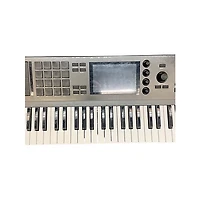 Used Akai Professional MPC Key 61 Keyboard Workstation