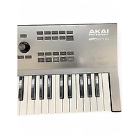 Used Akai Professional MPC Key 61 Keyboard Workstation