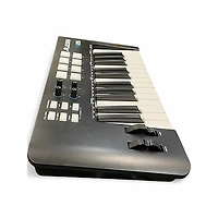 Used Alesis V25 25 Key MIDI Controller