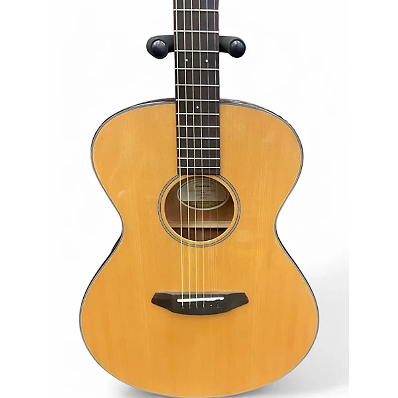 Used Breedlove Discovery Concert Natural Acoustic Guitar
