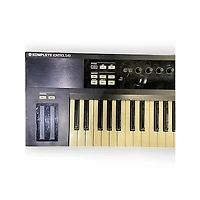 Used Native Instruments Komplete Kontrol S49 MIDI Controller