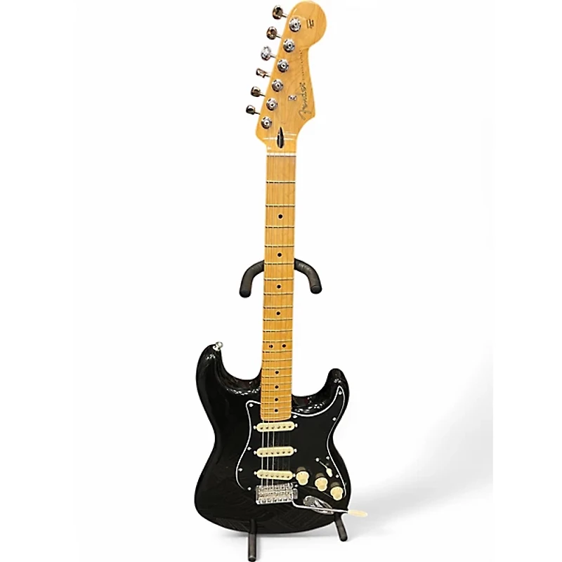 Used Fender PLAYER II STRATOCASTER Solid Body Electric Guitar