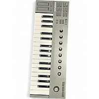 Used Native Instruments Komplete Kontrol M32