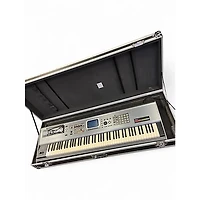 Used Roland fantom s88 Keyboard Workstation