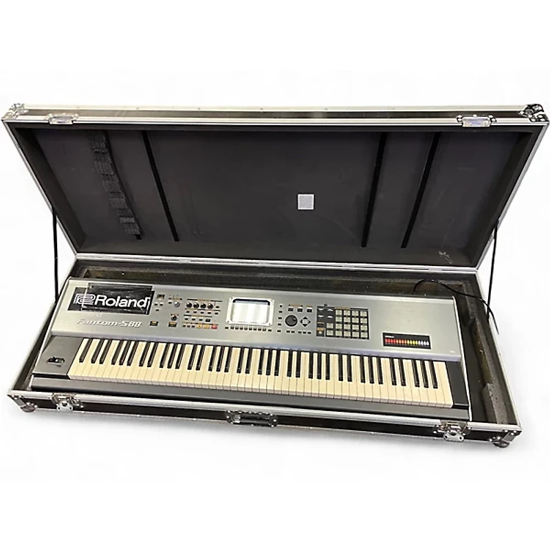 Used Roland fantom s88 Keyboard Workstation
