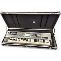 Used Roland fantom s88 Keyboard Workstation