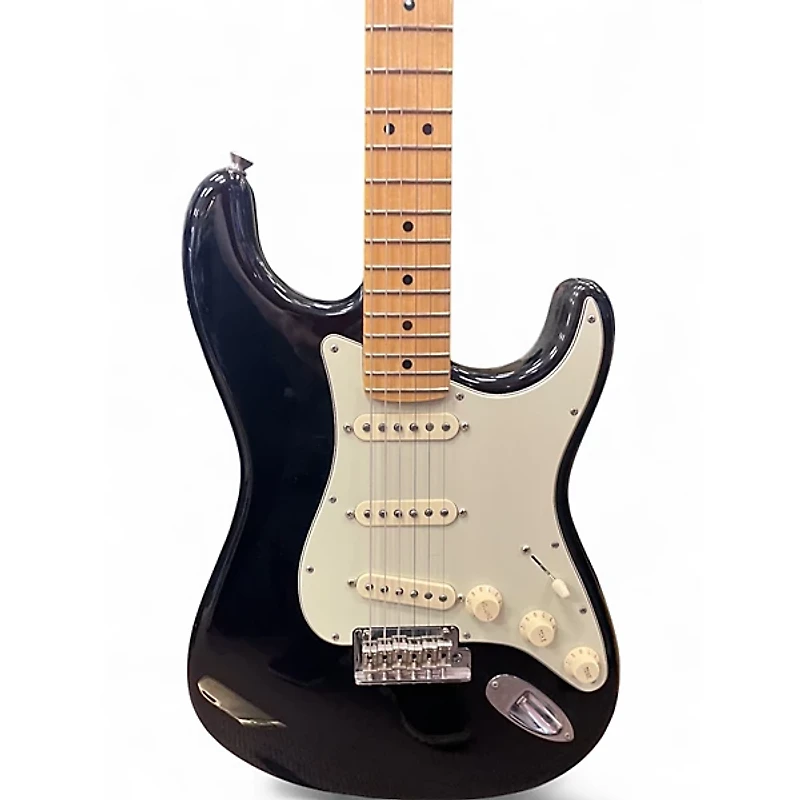 Used 2016 Fender American Professional Stratocaster SSS Black Solid Body Electric Guitar