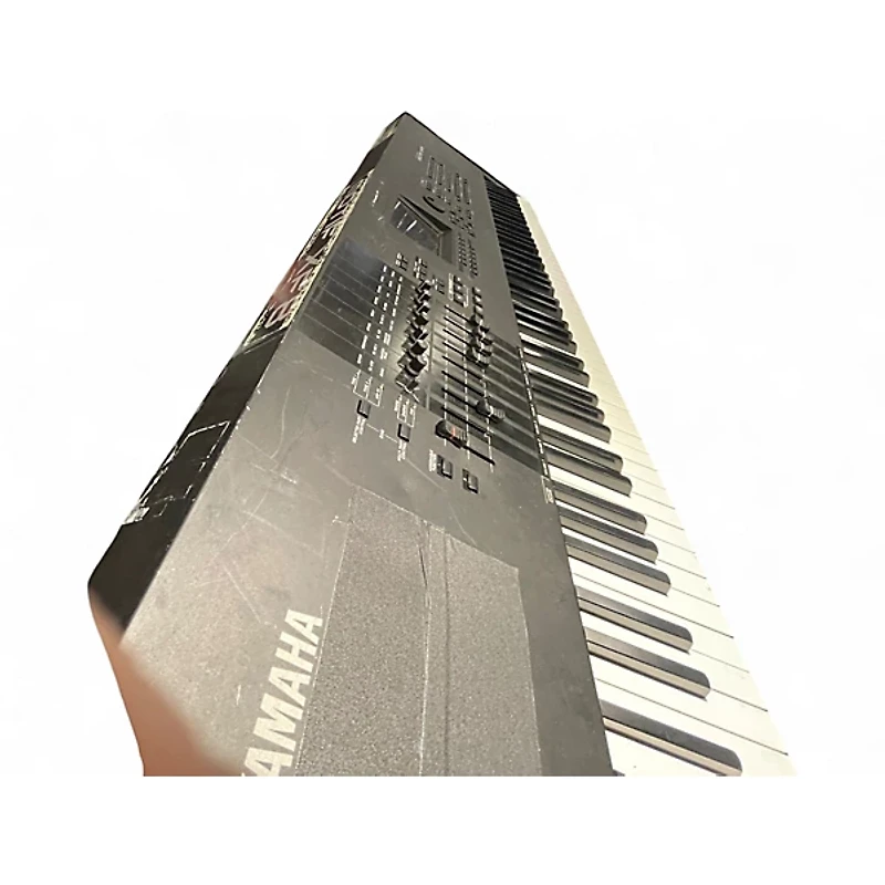 Used Yamaha Motif XF8 88 Key Keyboard Workstation