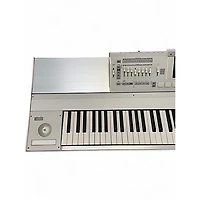 Used KORG M3 88 Key Keyboard Workstation
