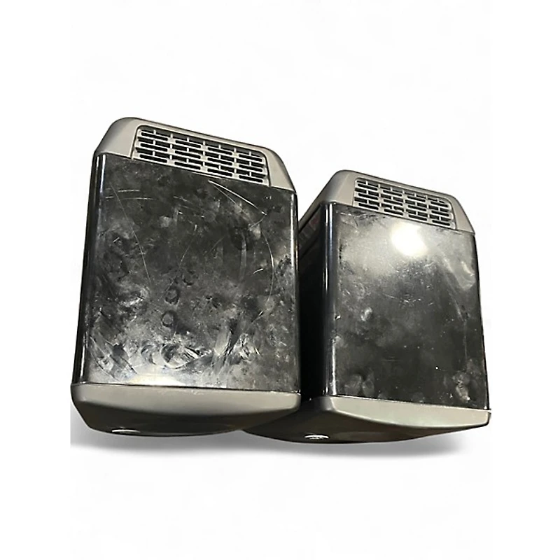 Used Mackie HR624 MKII Pair Powered Monitor