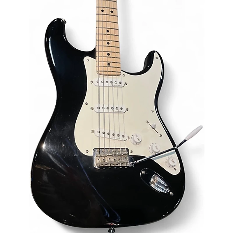 Used Fender Eric Clapton "Blackie" Stratocaster Black Solid Body Electric Guitar