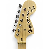 Used Fender Artist Series Yngwie Malmsteen Stratocaster Cream Solid Body Electric Guitar