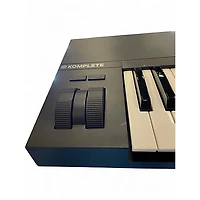 Used Native Instruments Komplete Kontrol A61 MIDI Controller