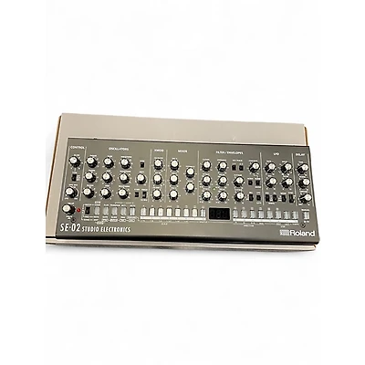 Used Roland SE-02 Synthesizer