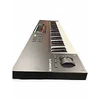 Used Native Instruments Komplete Kontrol S61 MK2 MIDI Controller