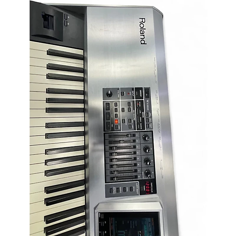 Used Roland Fantom G8 88 Key Keyboard Workstation