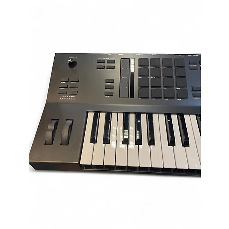 Used Akai Professional MPC Key 61 Keyboard Workstation