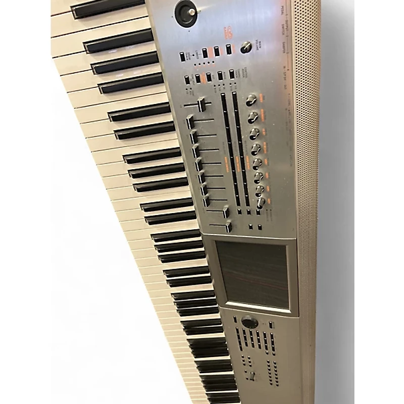 Used KORG Kronos X88 88 Key Keyboard Workstation