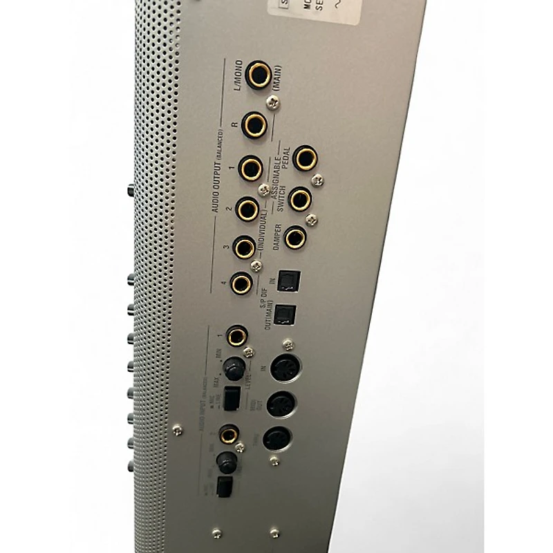 Used KORG Kronos X88 88 Key Keyboard Workstation