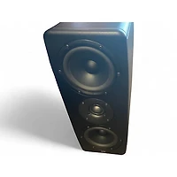 Used IK Multimedia iloud mtm pair Powered Monitor