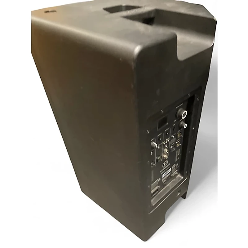 Used Harbinger v4415 Powered Speaker