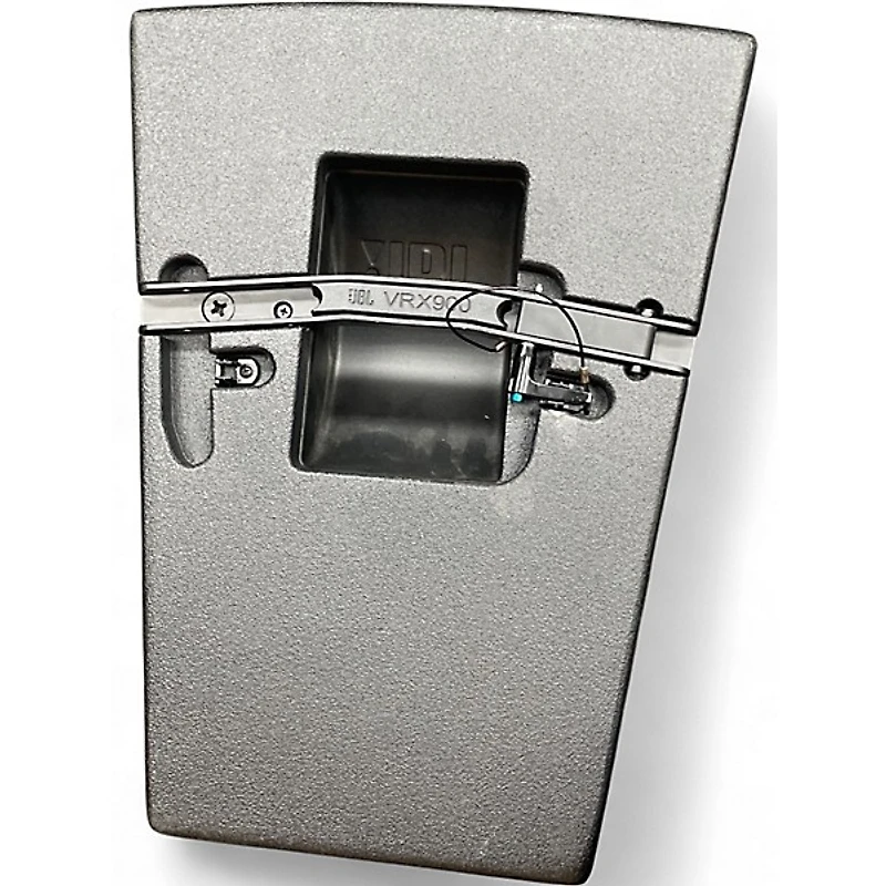 Used JBL VRX932LAP Powered Speaker