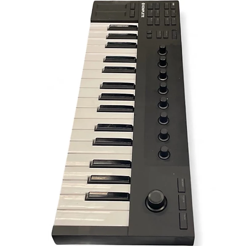 Used Native Instruments KOMPLETE KONTROL M32 MIDI Controller