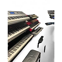 Used Akai Professional MPC LIVE II Production Controller