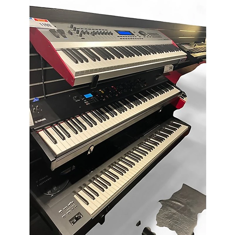 Used Akai Professional MPC LIVE II Production Controller