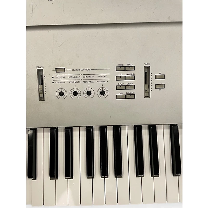 Used KORG Triton Pro X 88 Key Keyboard Workstation