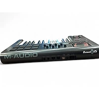 Used M-Audio Axiom 25 Key MIDI Controller