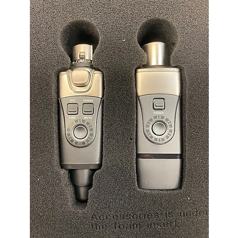 Used Xvive U3 Handheld Wireless System