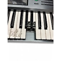 Used KORG Kronos X61 61 Key Keyboard Workstation