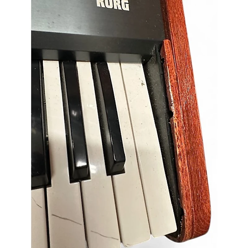 Used KORG Kronos X61 61 Key Keyboard Workstation