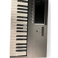Used Native Instruments KONTROL S49 MK3 MIDI Controller