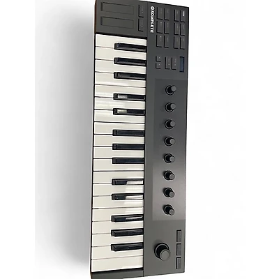 Used Native Instruments komplete kontrol m32 MIDI Controller