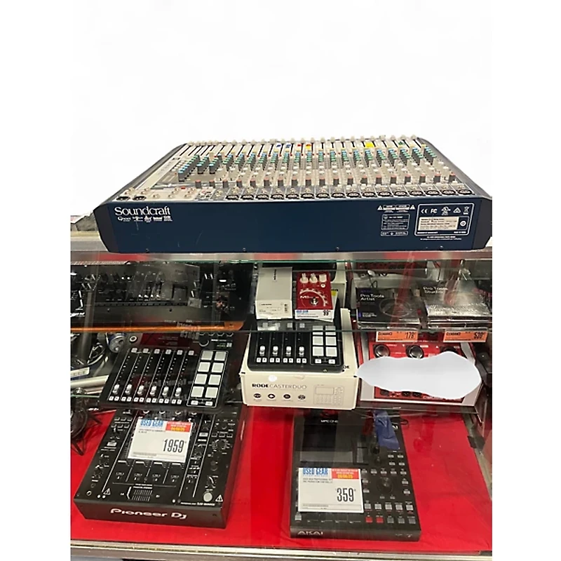 Used Soundcraft signature 22 Unpowered Mixer