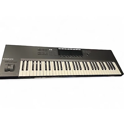 Used Native Instruments Komplete Kontrol S61 MKII MIDI Controller