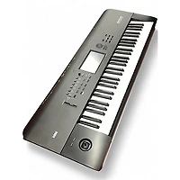 Used KORG nautilus 61 Keyboard Workstation