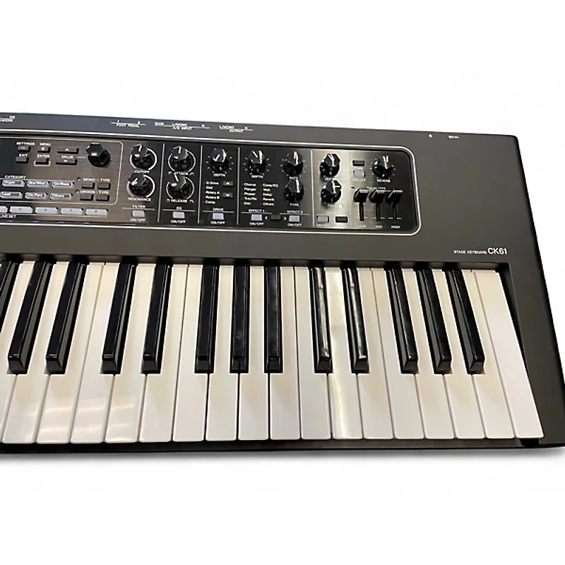 Used Yamaha CK61 Keyboard Workstation