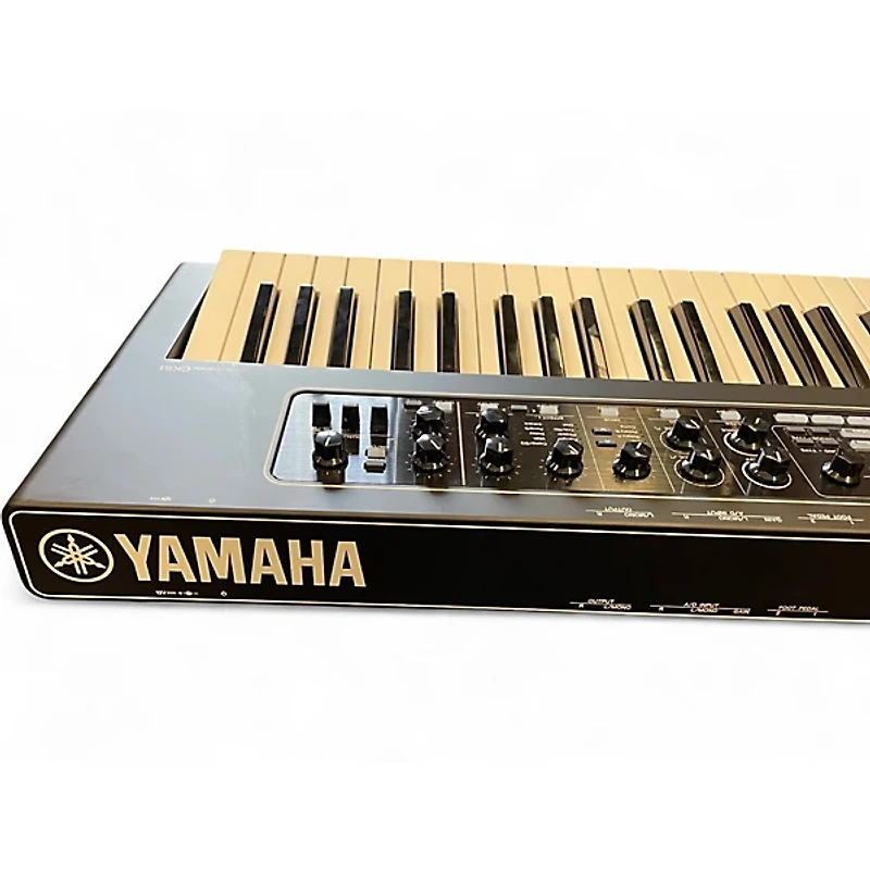 Used Yamaha CK61 Keyboard Workstation