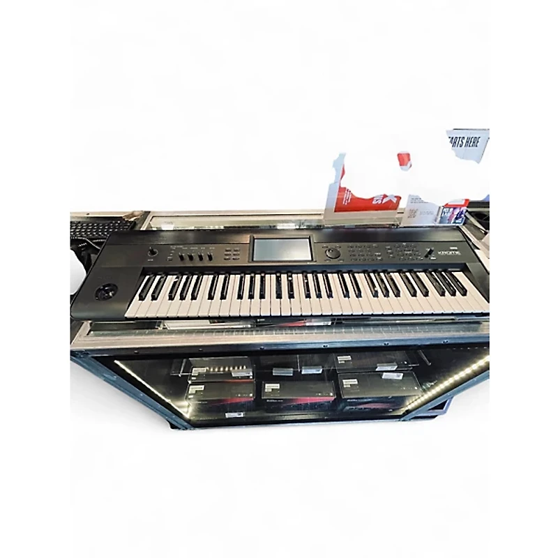 Used KORG Krome 61 Key Keyboard Workstation